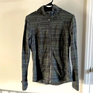 Lululemon jacket size 10